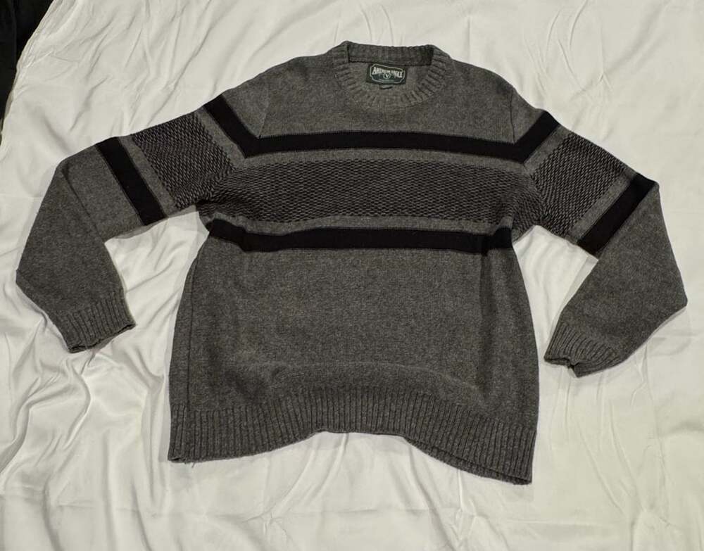 Y2K American Eagle Striped Crew Neck Sweater Size L Gray